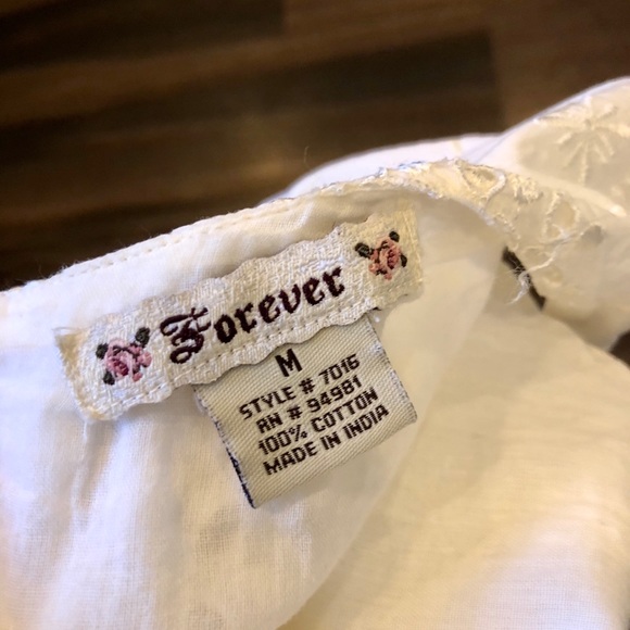 Forever 21 Eyelet Lined Tank Top - Picture 6 of 6